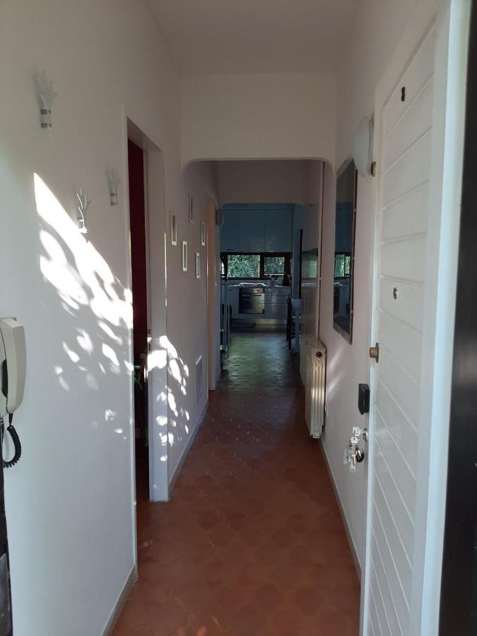 Appartamento Genziana - Con Vista Piscina E Garage Sirmione Eksteriør bilde