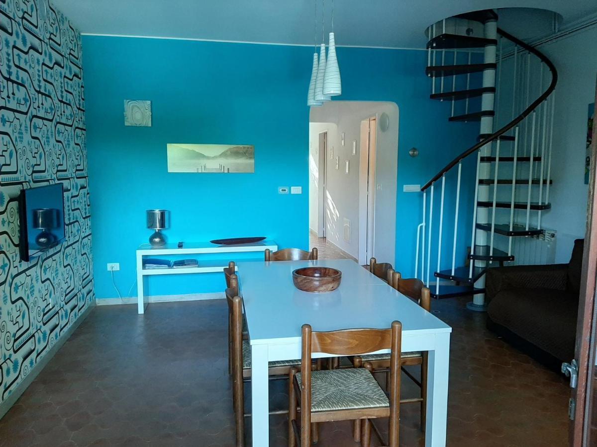Appartamento Genziana - Con Vista Piscina E Garage Sirmione Eksteriør bilde