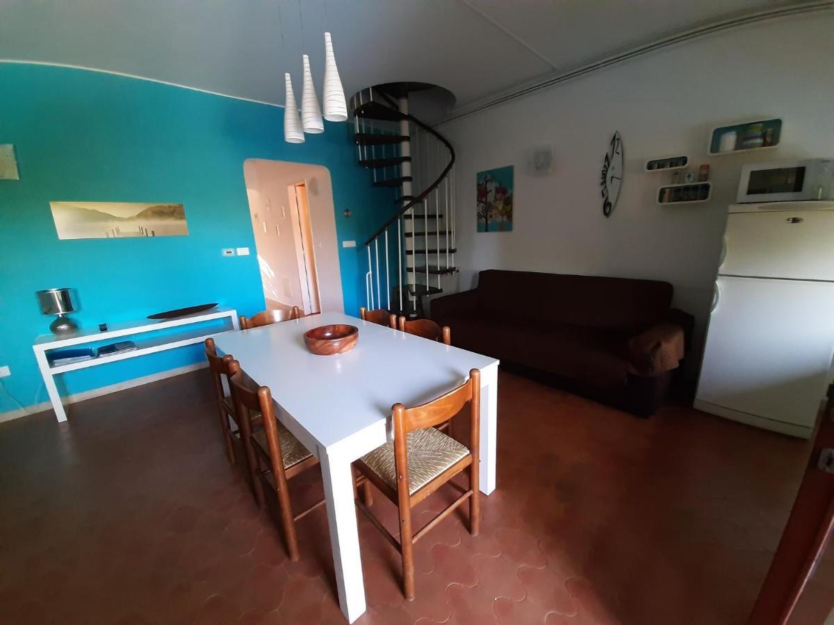 Appartamento Genziana - Con Vista Piscina E Garage Sirmione Eksteriør bilde